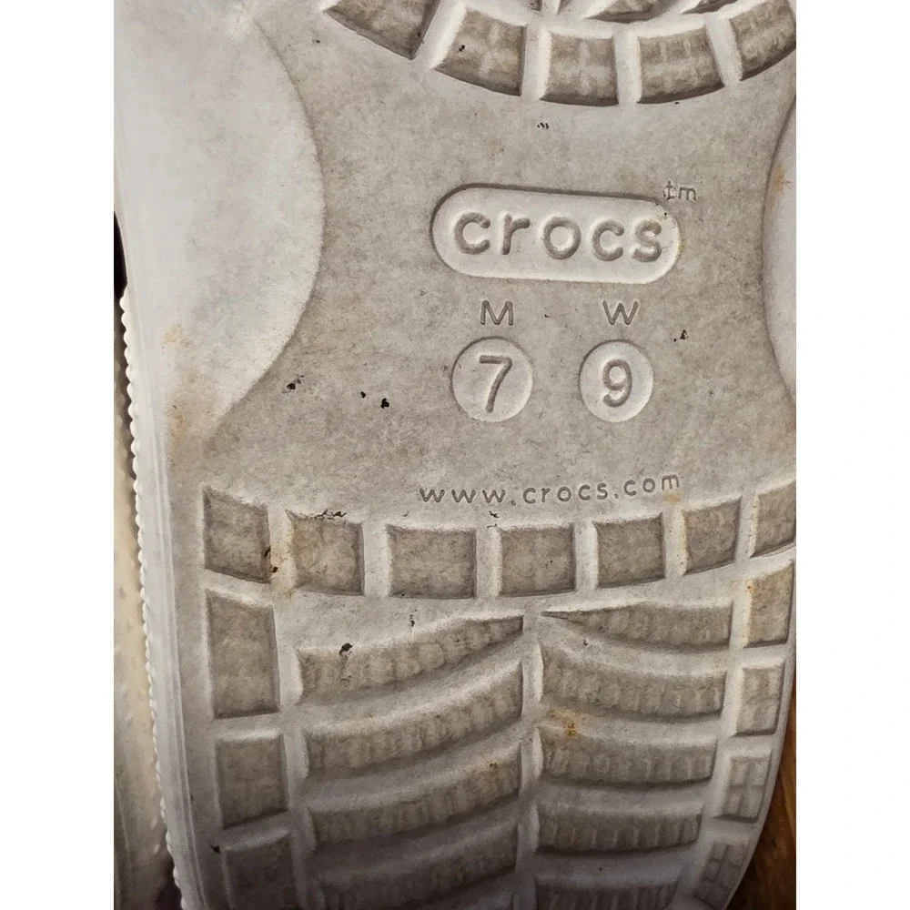 Crocs Classic Slides White Sandals Mens 7 Womens 9 Slip On Shoes 206121